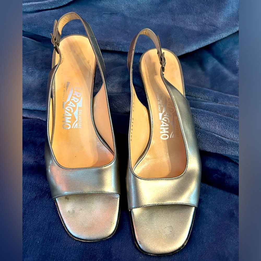 Preloved Salvatore Ferragamo Kitten Heels